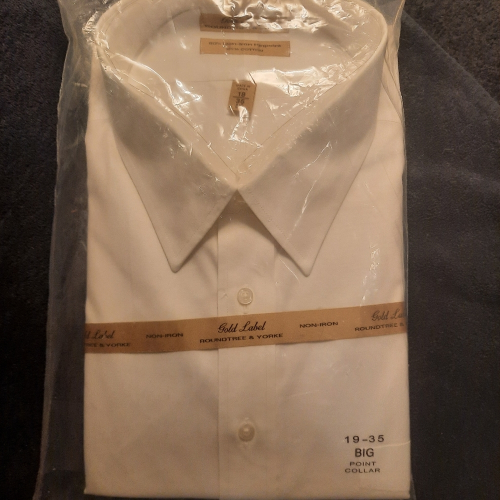 Mens button up dress shirt white in color 19 34/35 Gold Label, Roundtree & Yorke